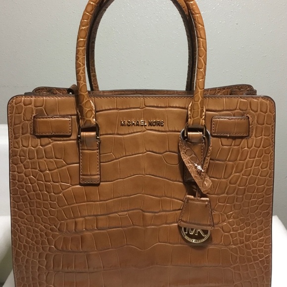 MICHAEL KORS HANDBAG - Picture 11 of 12